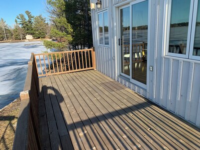 Year Round Lakefront