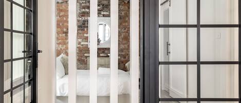 1 chambre, fer et planche à repasser, Wi-Fi gratuit, draps fournis