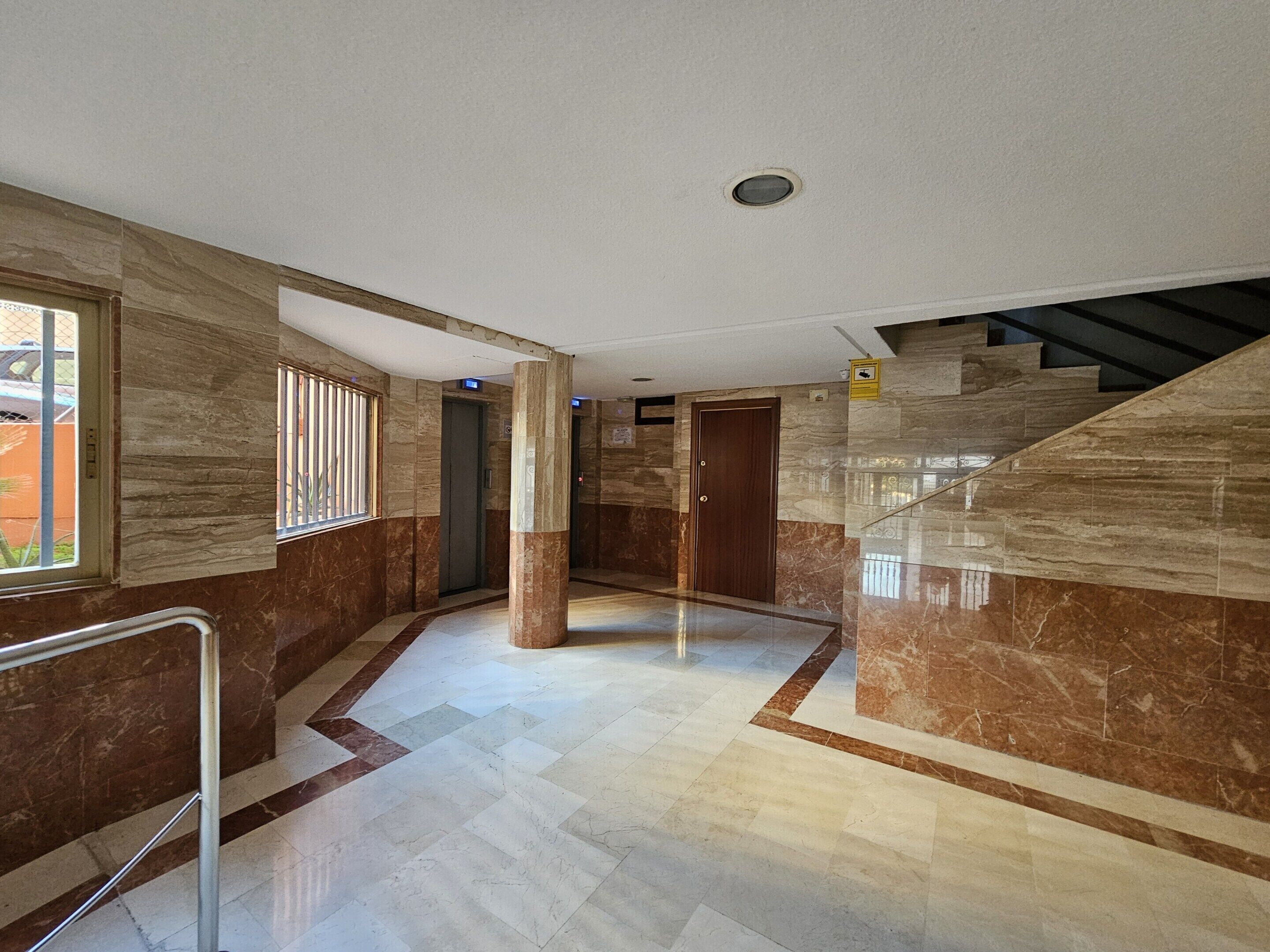 アパートメント | 内装