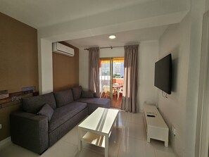 Apartment | Living room