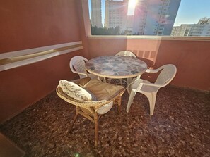Apartment | Dining