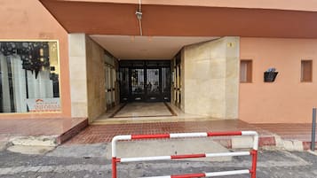 Apartment | Reception