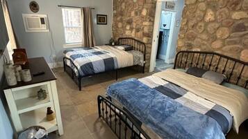3 bedrooms, travel crib, free WiFi, bed sheets