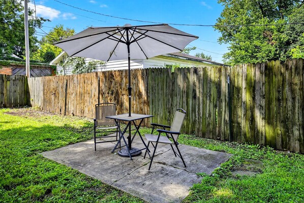 Outdoor dining