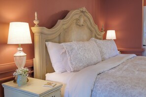 1 bedroom, desk, WiFi (free), bed sheets