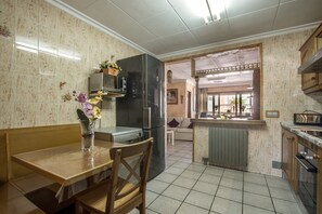 Villa | Dapur peribadi | Kerusi tinggi