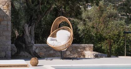 Orraon Luxury Villa
Unique panoramic view with infinity pool- 3 km from Lefkas