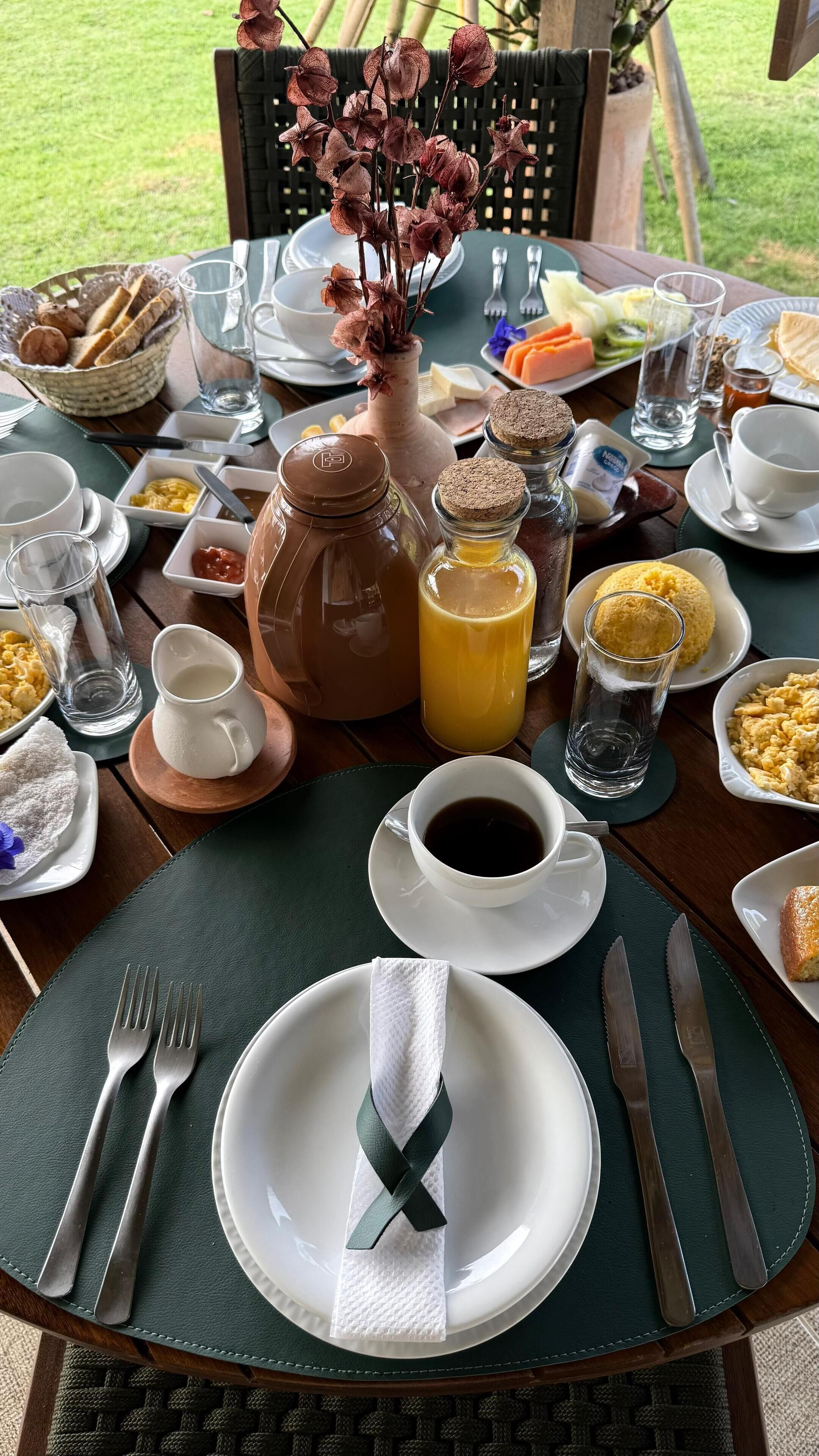 Free daily full breakfast 