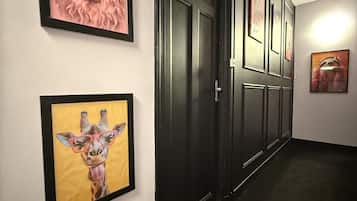 Handrails in hallways