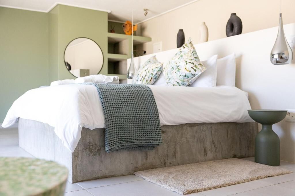 Iron/ironing board