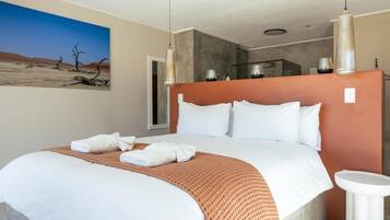 Chambre Double Deluxe, patio, vue sur le désert | Fer et planche à repasser