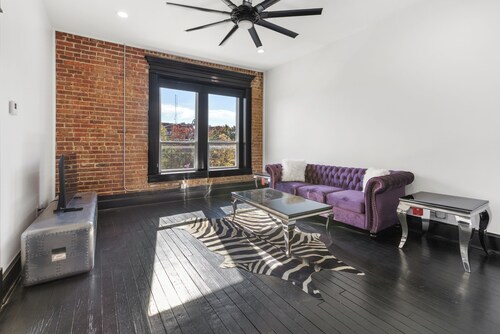 Apartment 1: Okmulgee Main St