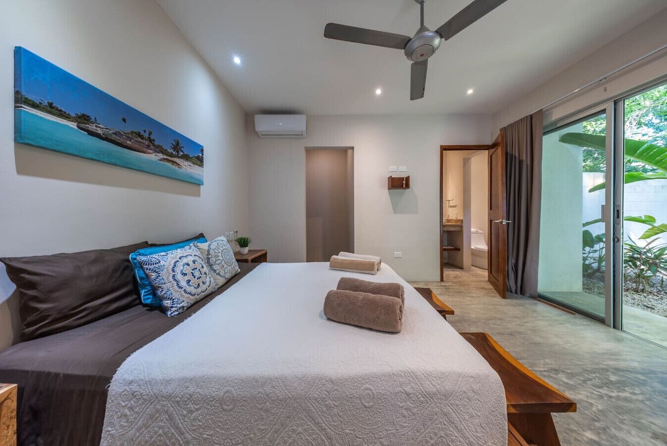5 chambres, bureau, fer et planche à repasser, Wi-Fi gratuit