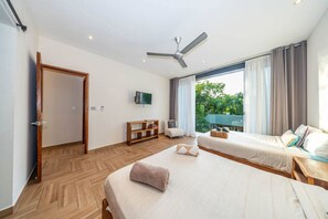 5 bedrooms, desk, iron/ironing board, free WiFi