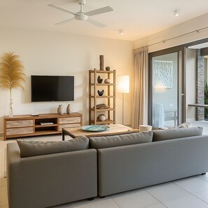 TV - Exceptional apartment on golf course/beach3mn (Grand Baie)