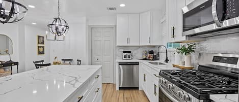 Microwave, oven, stovetop, dishwasher