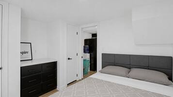 3 bedrooms, bed sheets