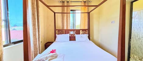 Desk, laptop workspace, free WiFi