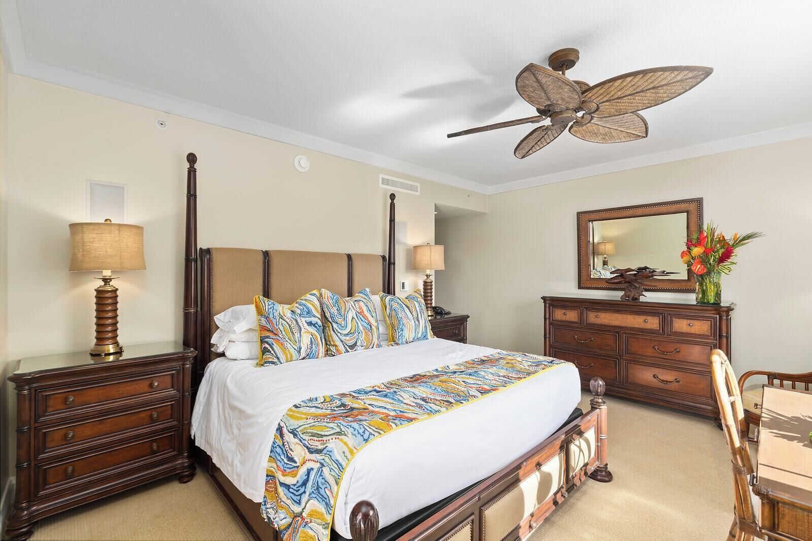 6 habitaciones, tabla de planchar con plancha y cuna de viaje 