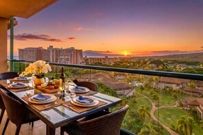 Outdoor dining - Honua Kai Konea | 2 Free Rental Cars | KBM Resorts | Extra Large Lanai | 2 Units, 3 Bedrooms | ML-1460 (Lahaina)