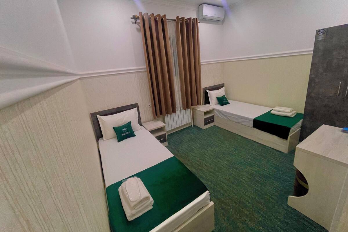 Standard Twin Room | Laptop workspace, free WiFi