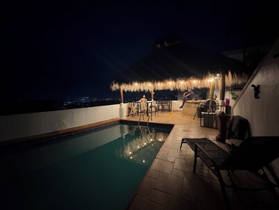 Unwind at this peaceful oasis. 3 minute drive to the beach