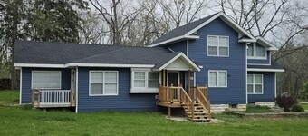 Brand New 5BR - Huge 3/4 Acre Lot - Lake Access - Firepit