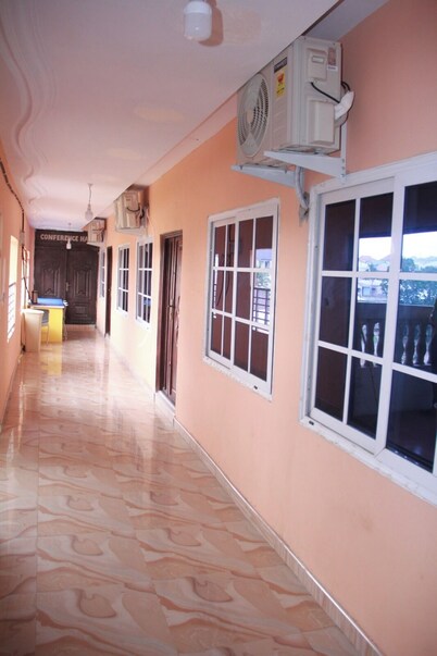 Karima City- Serene Stay Asabi- Kumasi with AC