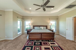 4 Schlafzimmer, Bügeleisen/Bügelbrett, kostenloses WLAN, Bettwäsche