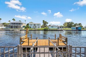 Property grounds - WATERFRONT WITH DIRECT GULF ACCESS – GOLF CART with stay, KAYAKS, BIKES & MORE! (Hernando Beach)