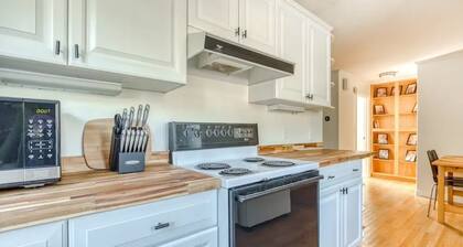 Mountain bikers dream 1-bedroom apartment in Mount Hood Village.