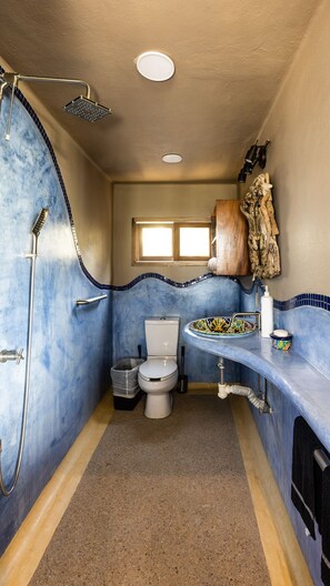 Towels, soap, toilet paper