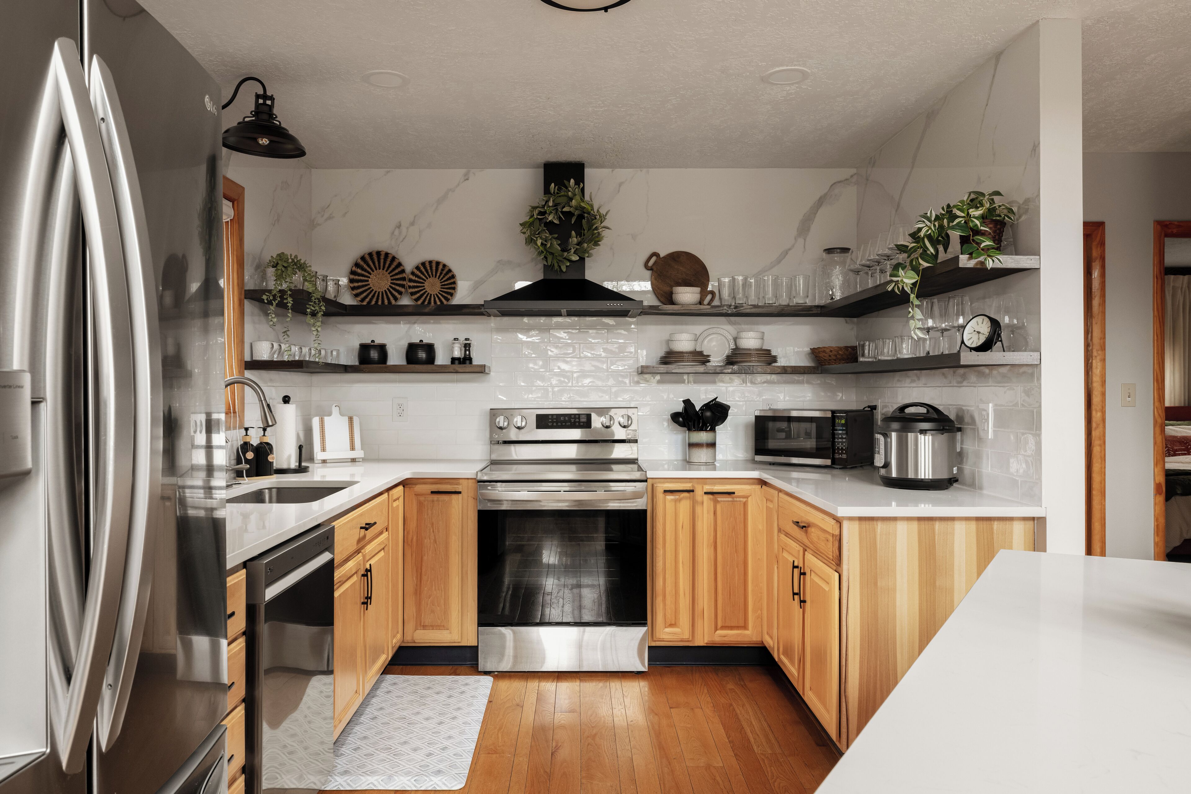 Fridge, microwave, oven, dishwasher