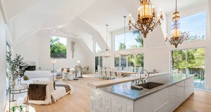 Kenwood Lodge - 5 Bedroom/En-suite, Heated Pool