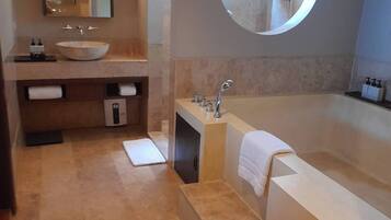 Condo, 2 Bedrooms, Accessible | Bathroom