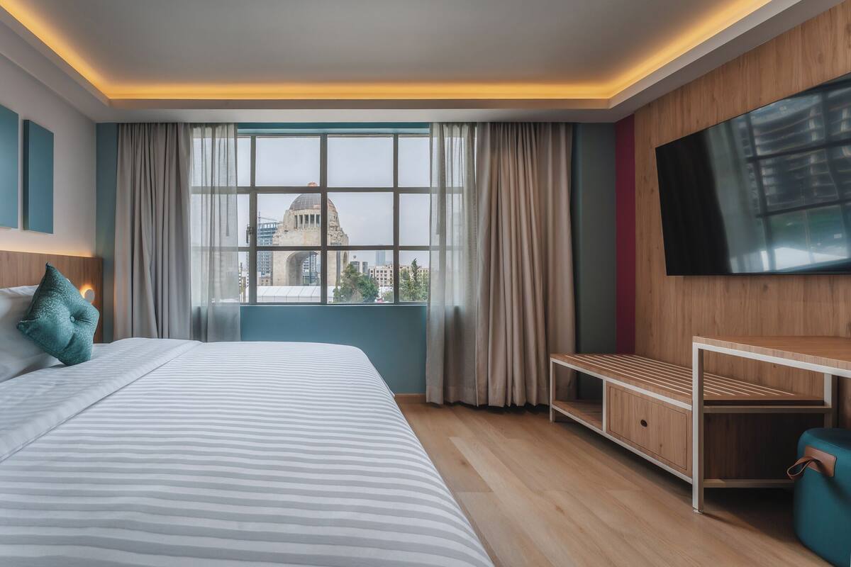King street View | In-room safe, free WiFi, bed sheets