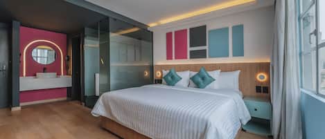 King street View | In-room safe, WiFi (free), bed sheets