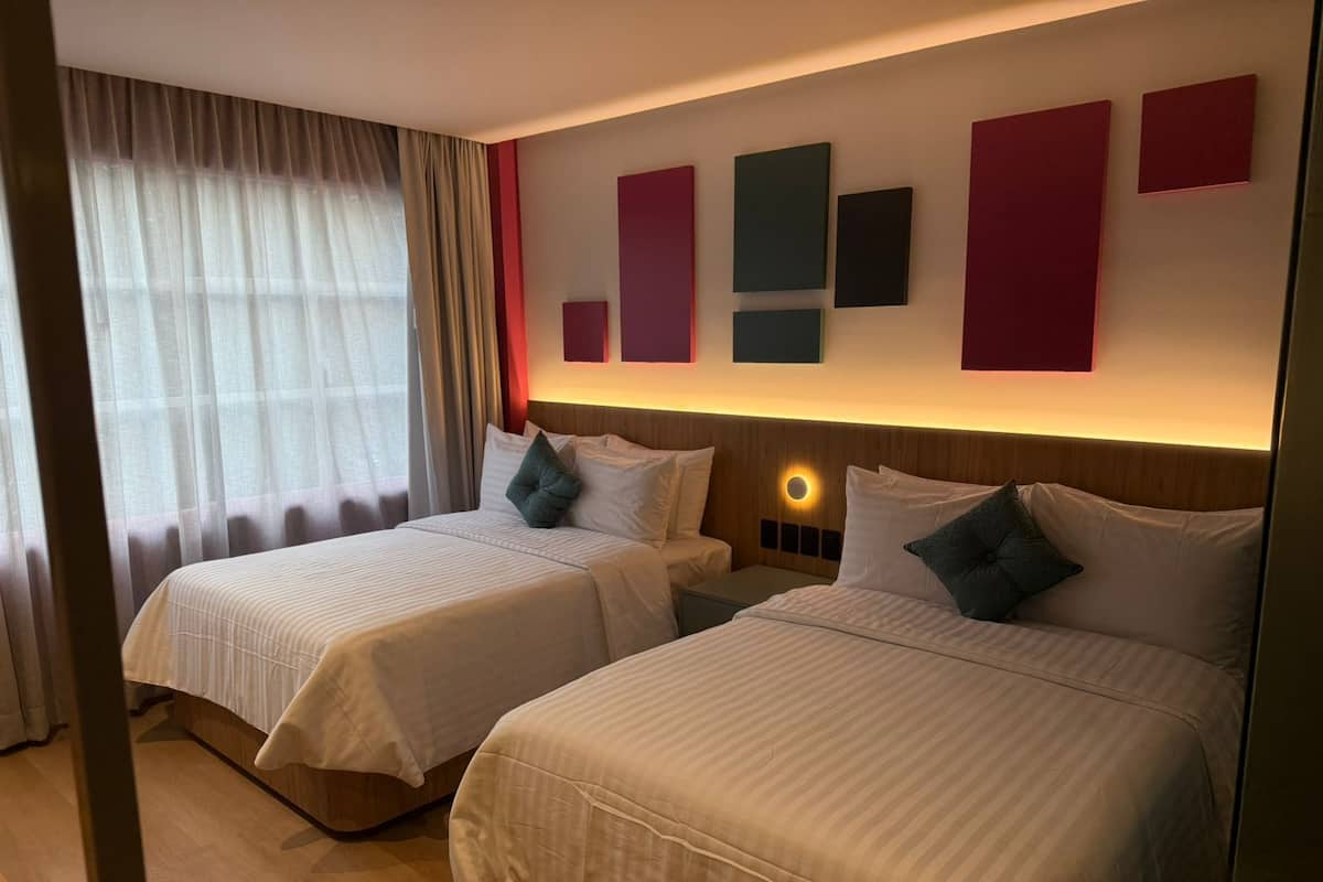 Kamar Double Standar | Brankas, Wi-Fi gratis, dan seprai linen