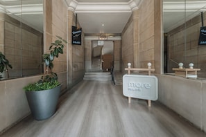 Reception - HOTEL MORE BY KAVIA (Mexico City)