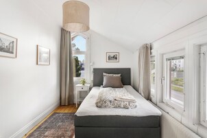 Habitación individual básica, vistas a la ciudad | Wifi gratis y ropa de cama