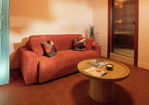 Executive Suite | Living area