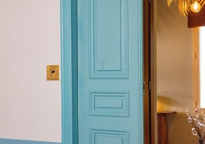 Junior Suite | Egyptian cotton sheets, premium bedding, in-room safe, blackout drapes