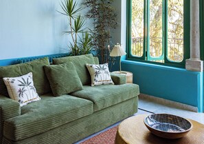 Interior detail - Villa Saf (Bharsaf)