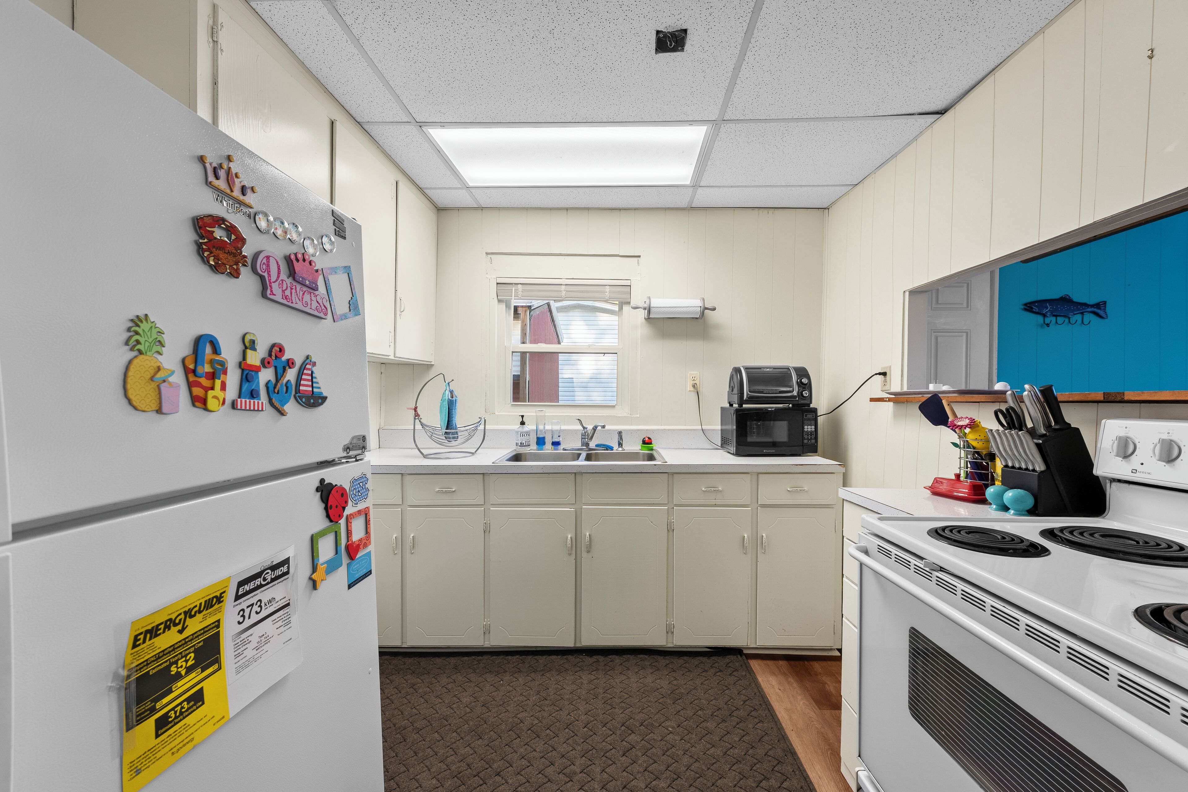 Een magnetron, een oven, een kookplaat