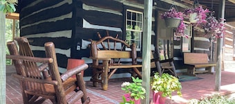 Tarry Moore Cottage ... on the historic fairways