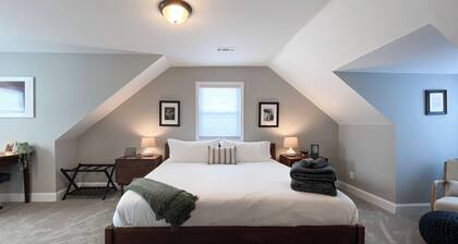 Bright Cape Cod, Perfect for Families, Near Metro