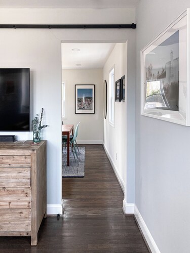 Bright Cape Cod, Perfect for Families, Near Metro
