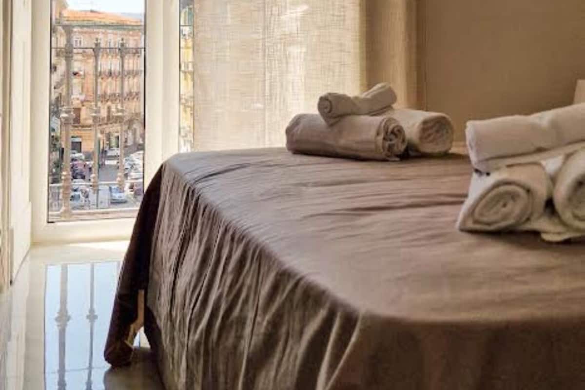 Chambre Double, vue ville