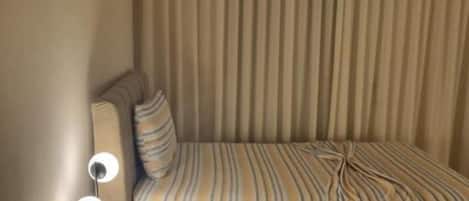 2 chambres, fer et planche Ă repasser, Wi-Fi, literie fournie