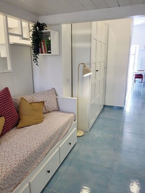 2 Schlafzimmer, Reisekinderbett, kostenloses WLAN, Bettwäsche